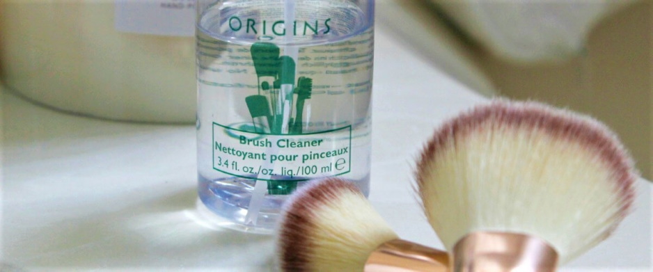 brush cleanser